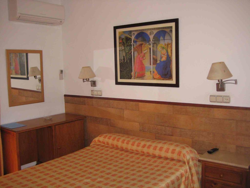 Hostal Boutique El Patio Lepe Exterior photo